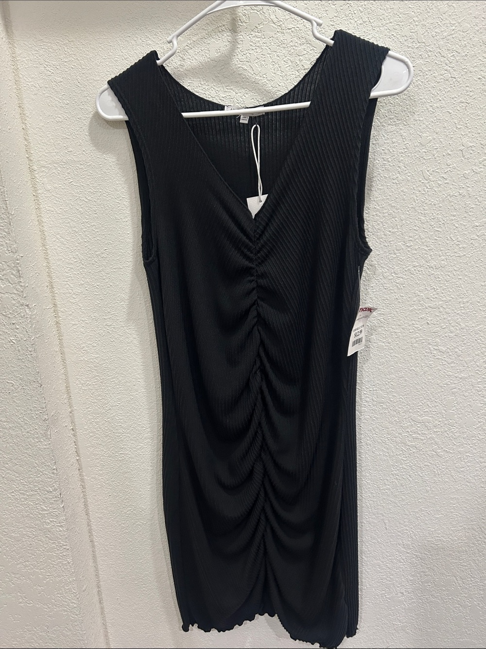 Women’s Black Sleeveless V-Neck Ruched Front Dress